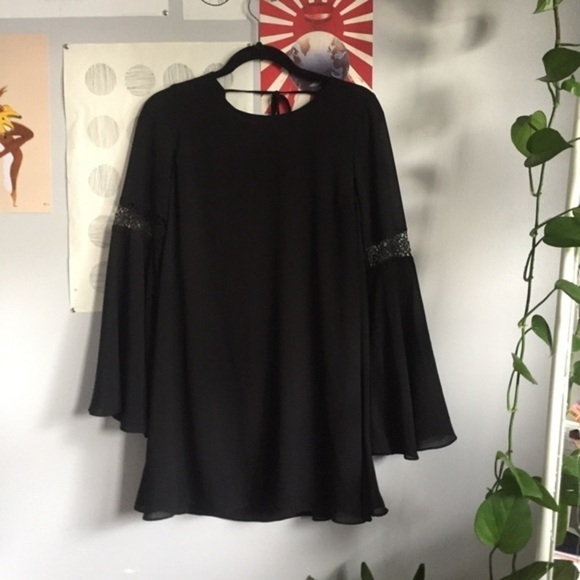 ASOS 70s Black Bell Sleeved Crochet Dress - Picture 1 of 5